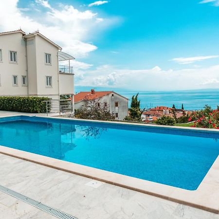 Villa Calista Ічичі Екстер'єр фото